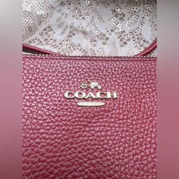 COACH Like New! Beaded Cranberry Corner Zip Pebble Leather Wristlet - Picture 3 of 13